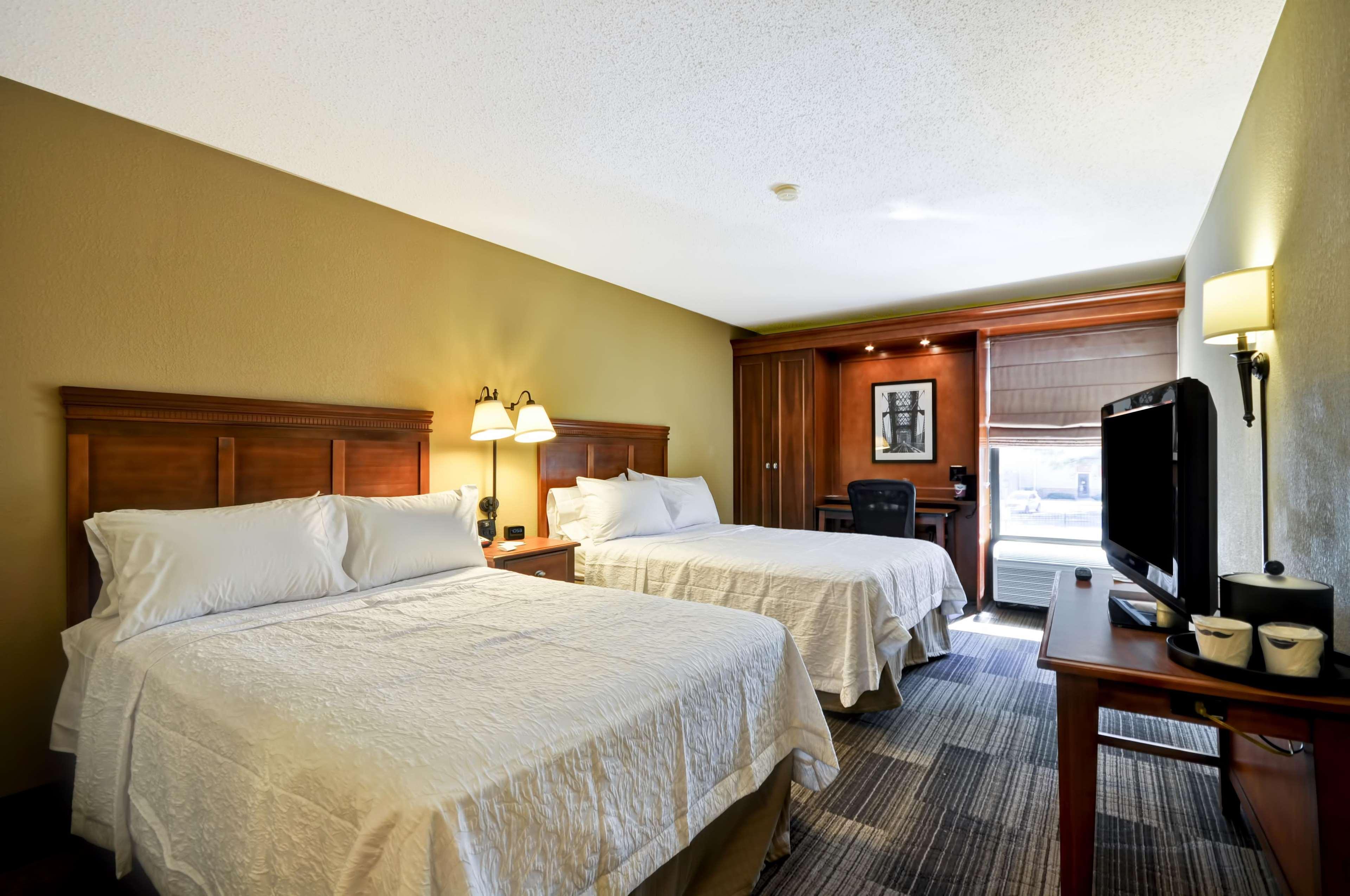 Hampton Inn Memphis Poplar Eksteriør billede