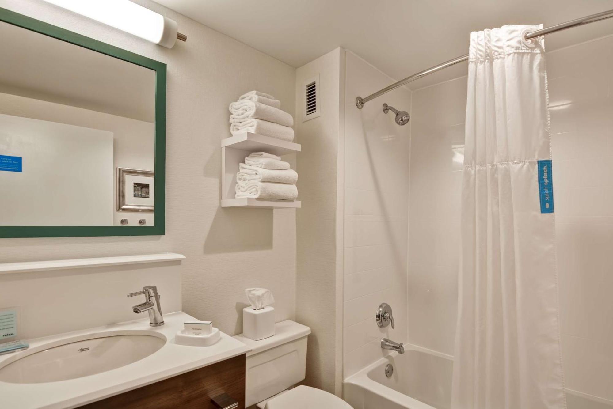 Hampton Inn Memphis Poplar Eksteriør billede