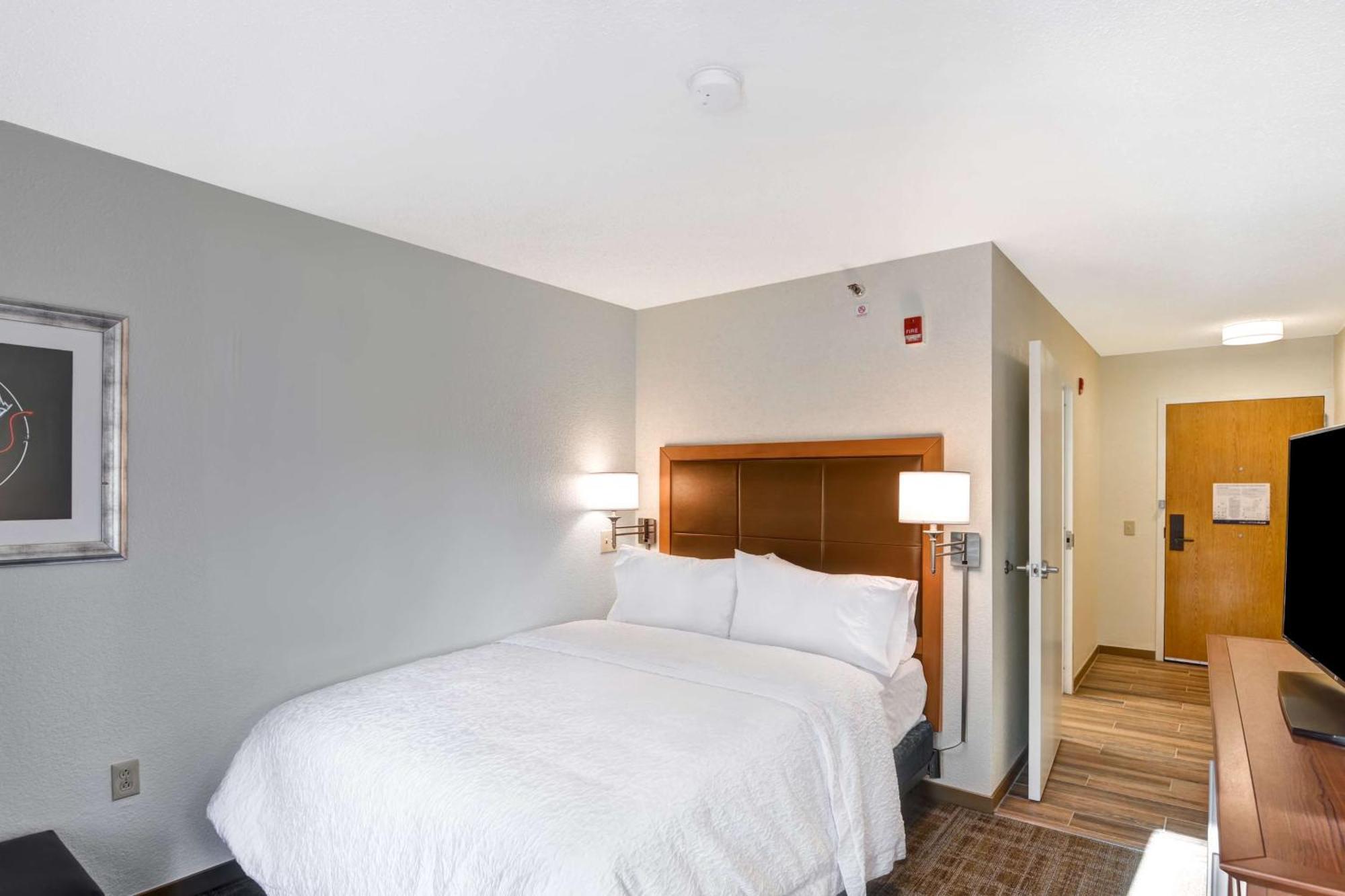 Hampton Inn Memphis Poplar Eksteriør billede
