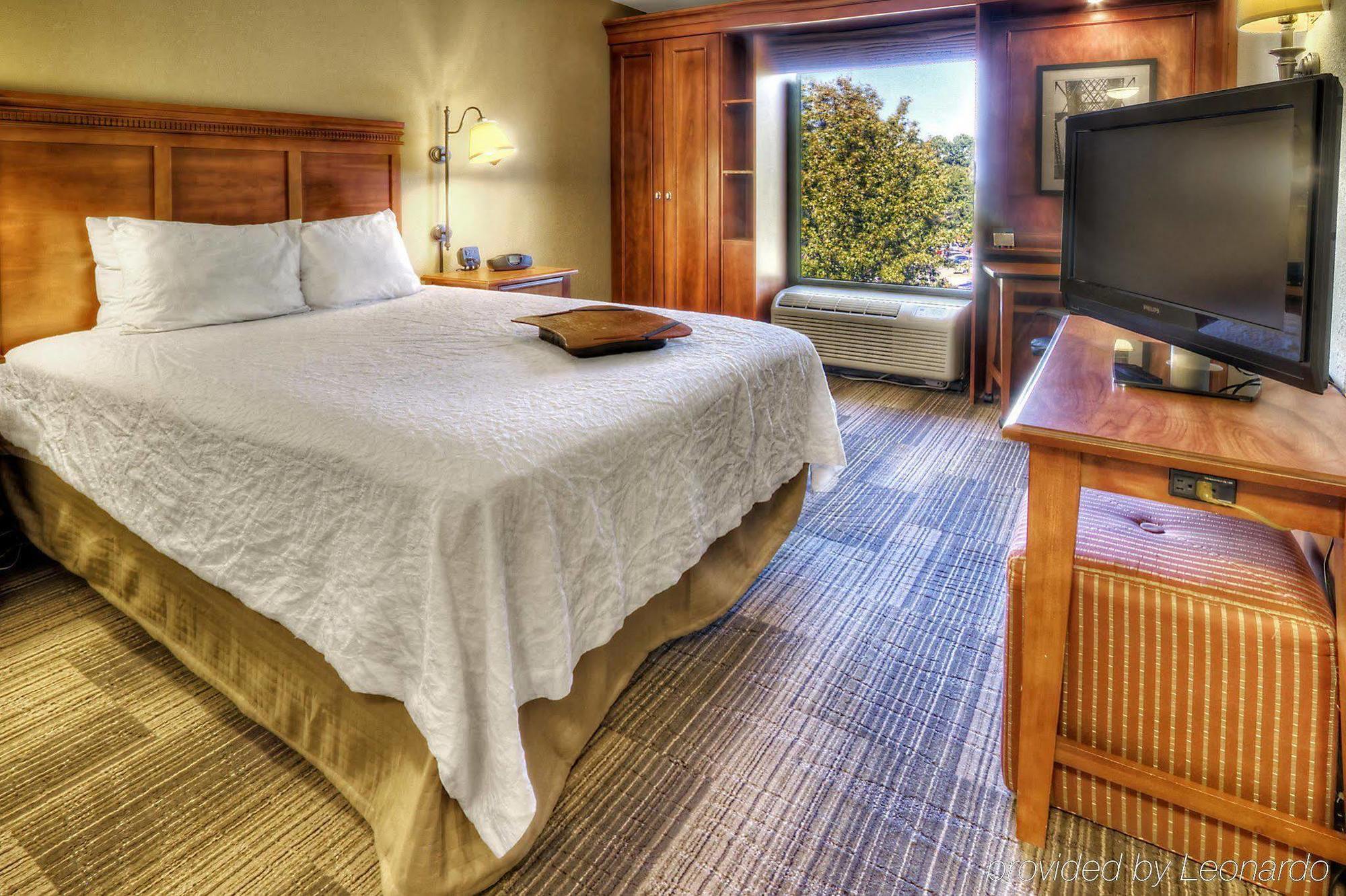 Hampton Inn Memphis Poplar Eksteriør billede
