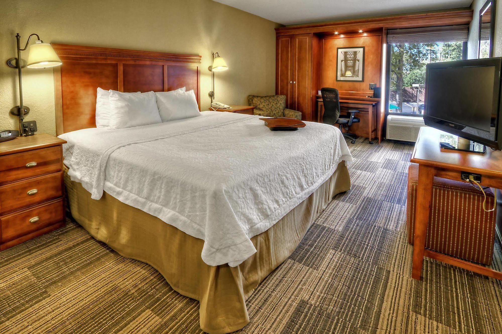 Hampton Inn Memphis Poplar Eksteriør billede