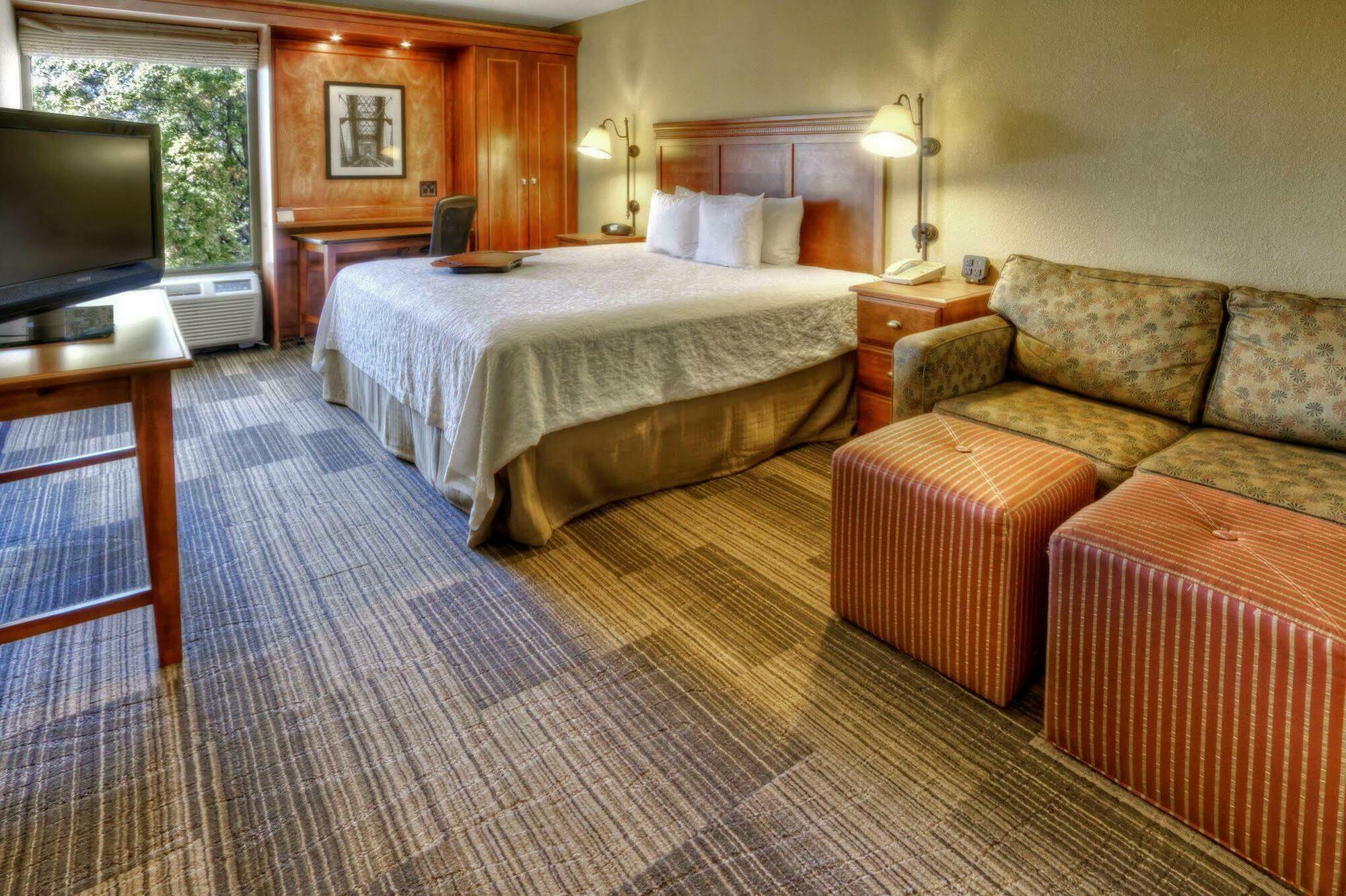 Hampton Inn Memphis Poplar Eksteriør billede